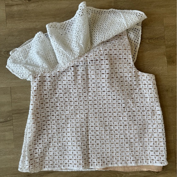 J. Crew One Shoulder Ruffle Eyelet White Statement Blouse Top SZ 12 - Picture 9 of 11